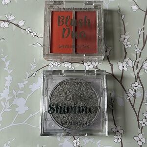 Eye Shimmer & Blush Duo Small palettes  by groovi beauty Bundled. New and sealed